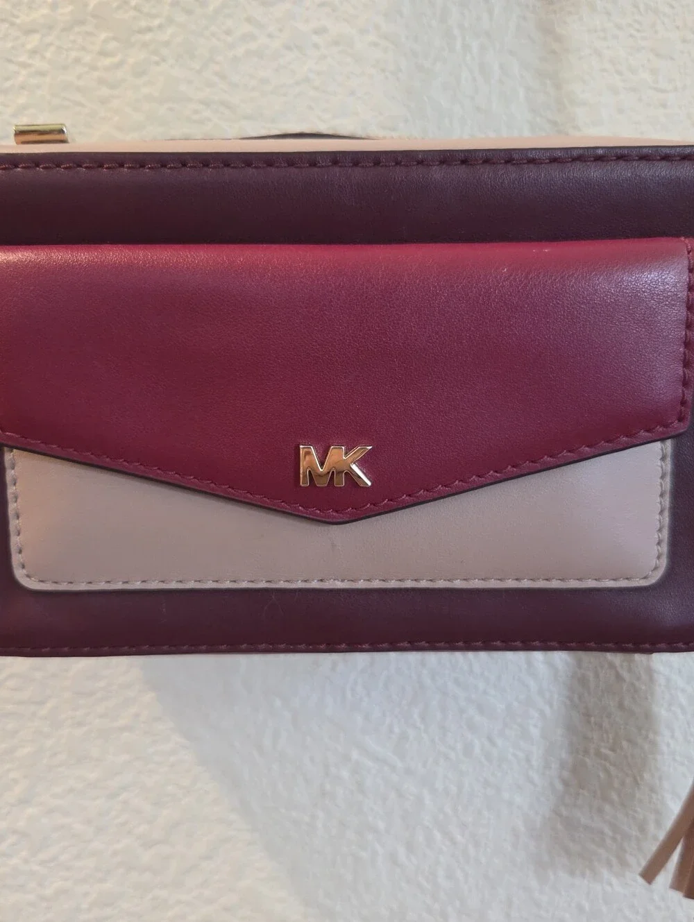 Michael Kors crossbodies sm pocket camera bag